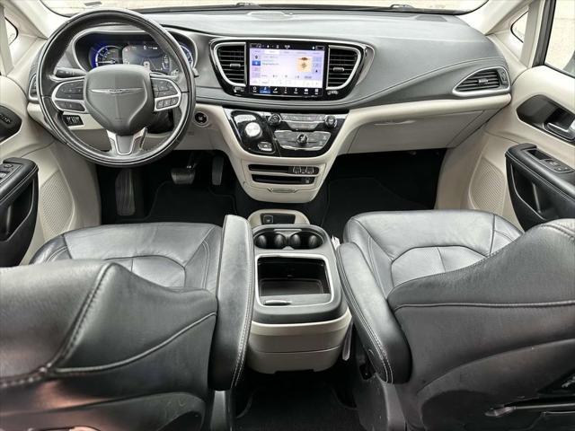 used 2022 Chrysler Pacifica Hybrid car, priced at $25,664