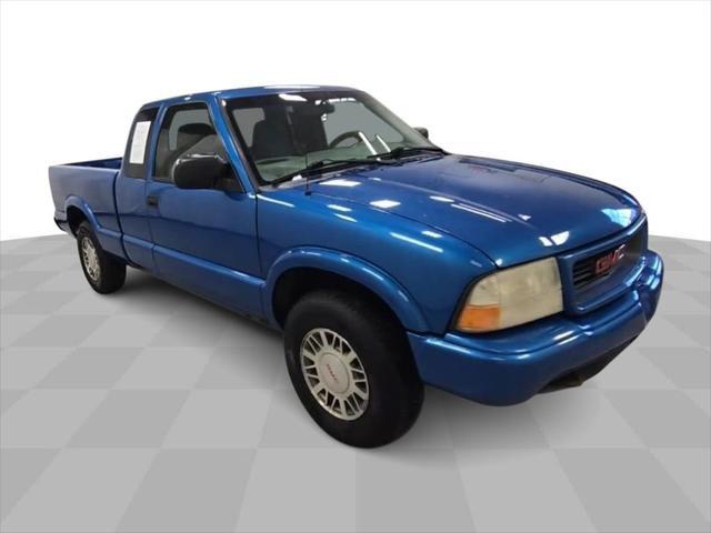 used 2001 GMC Sonoma car, priced at $6,484