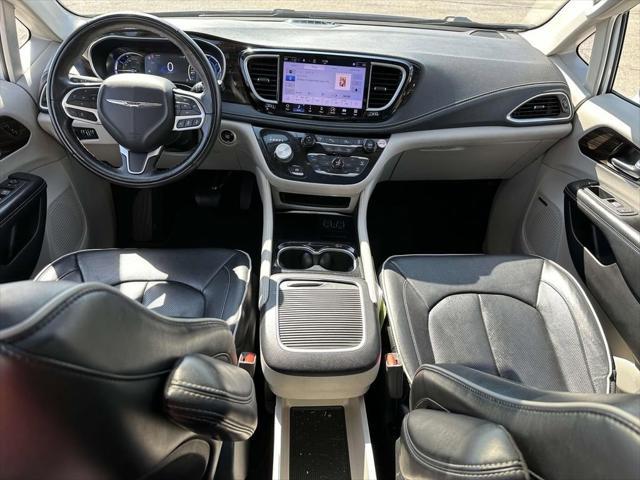 used 2022 Chrysler Pacifica Hybrid car, priced at $25,756