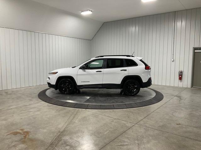 used 2016 Jeep Cherokee car, priced at $13,374