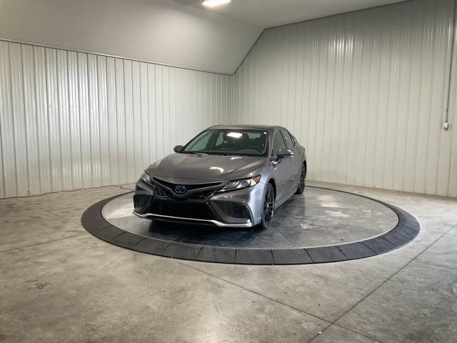 used 2021 Toyota Camry Hybrid car, priced at $25,004