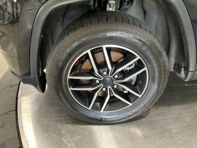 used 2021 Jeep Grand Cherokee car, priced at $26,010