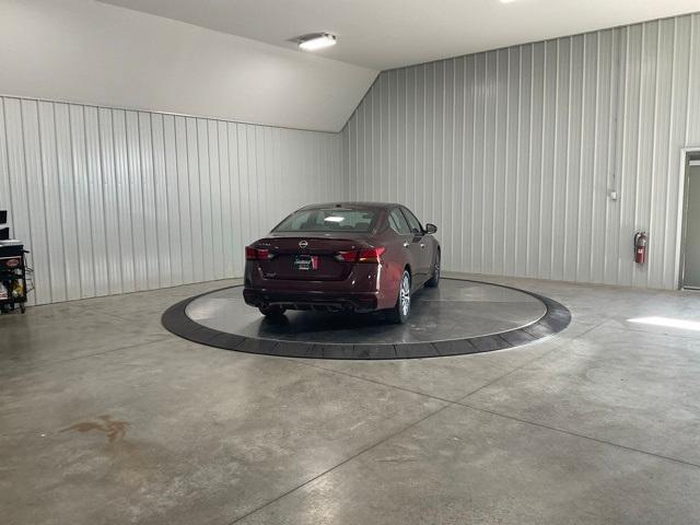 used 2023 Nissan Altima car, priced at $19,094
