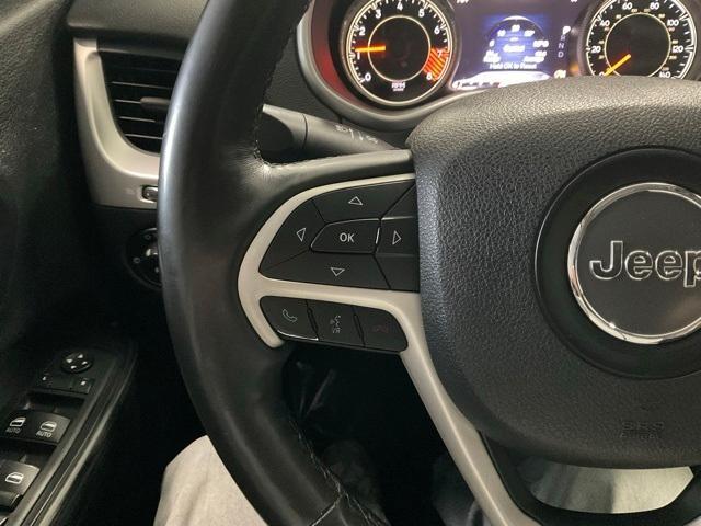 used 2015 Jeep Cherokee car, priced at $12,047