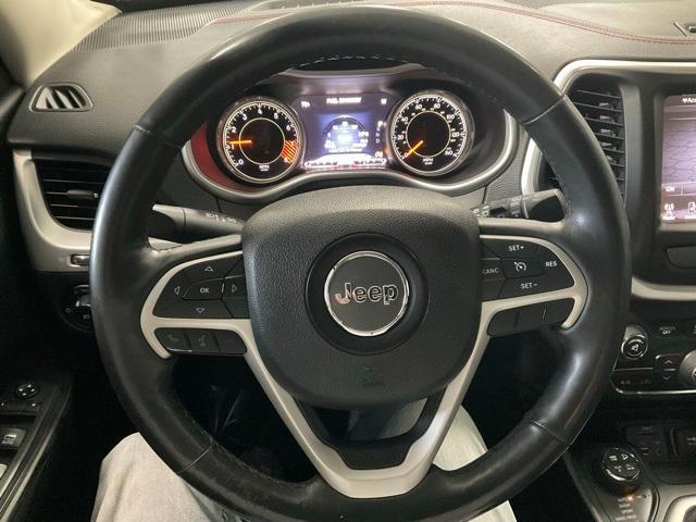 used 2015 Jeep Cherokee car, priced at $12,047