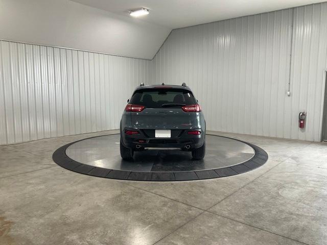 used 2015 Jeep Cherokee car, priced at $12,047