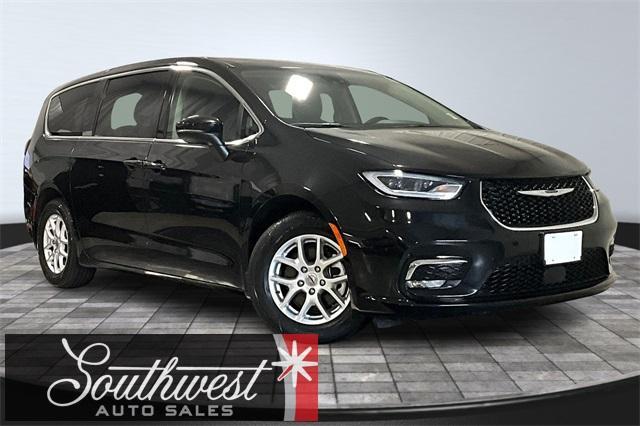 used 2023 Chrysler Pacifica car, priced at $25,250