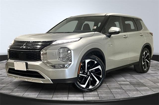 used 2023 Mitsubishi Outlander PHEV car, priced at $21,985