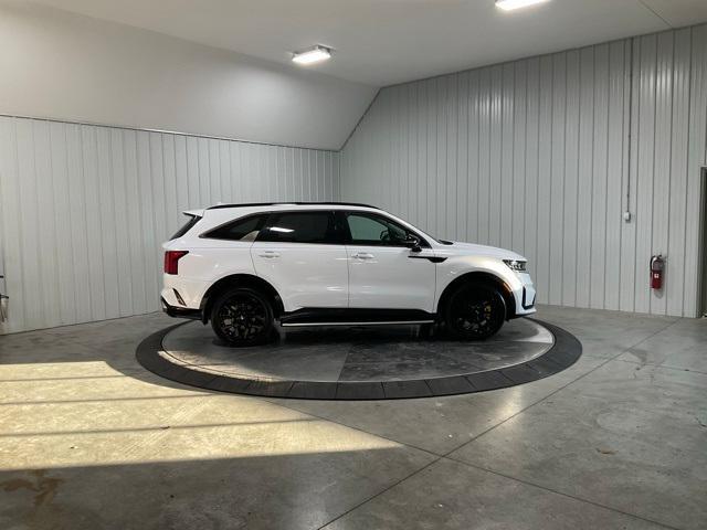 used 2021 Kia Sorento car, priced at $24,024