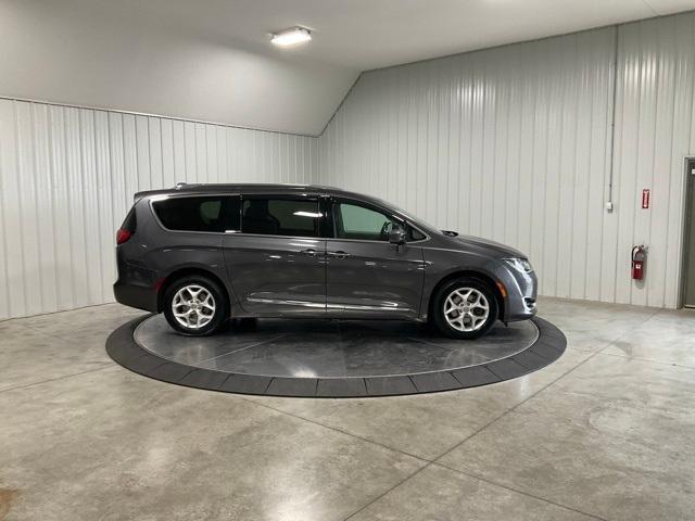 used 2020 Chrysler Pacifica car, priced at $18,460