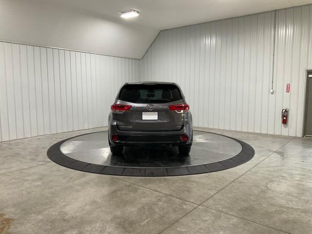 used 2018 Toyota Highlander car, priced at $15,965