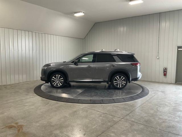 used 2022 Nissan Pathfinder car, priced at $27,368