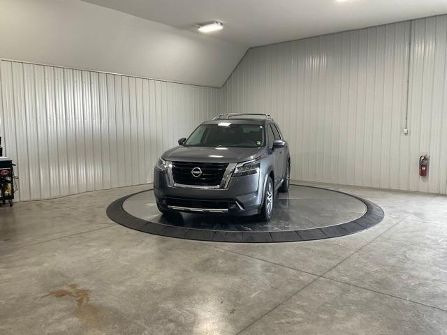 used 2022 Nissan Pathfinder car, priced at $27,368