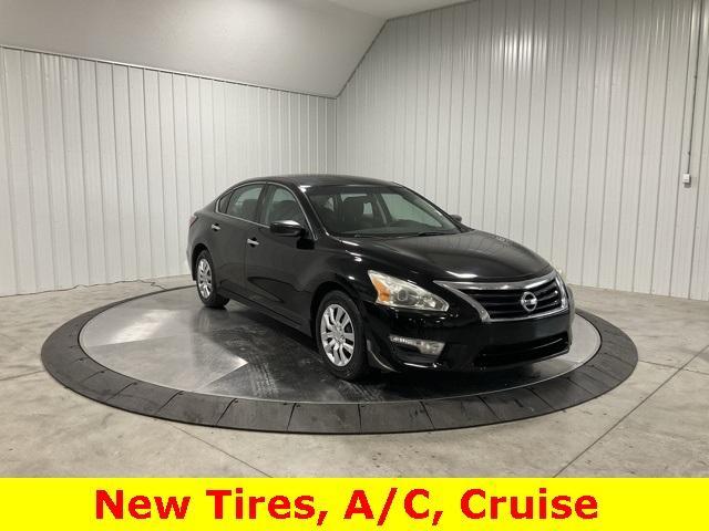 used 2014 Nissan Altima car, priced at $7,712