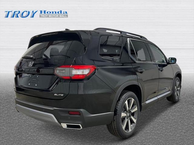 new 2025 Honda Pilot car, priced at $54,260