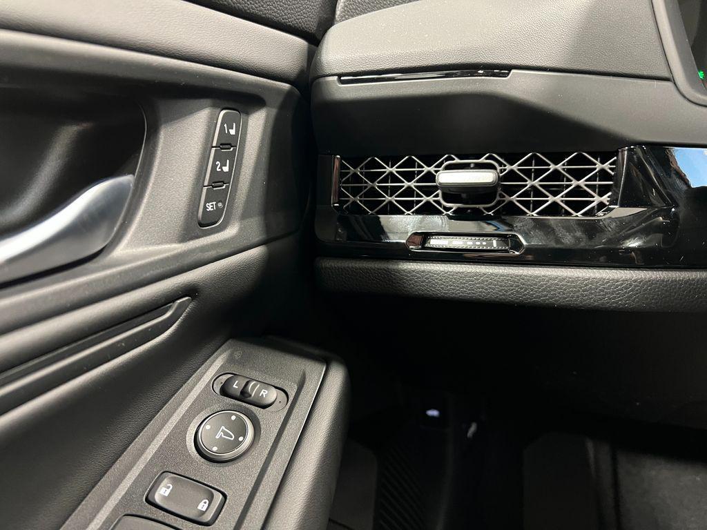 new 2025 Honda Accord Hybrid car, priced at $35,635