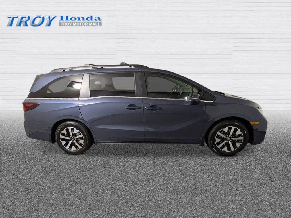 new 2026 Honda Odyssey car, priced at $43,885