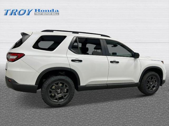 new 2025 Honda Pilot car, priced at $51,305