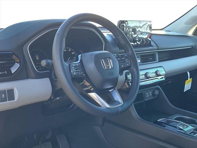 new 2025 Honda Pilot car, priced at $48,900