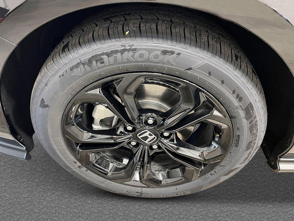 new 2025 Honda Accord car, priced at $31,255