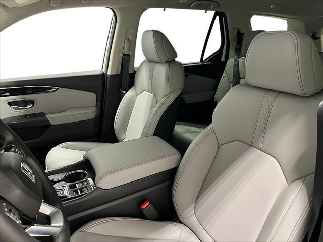 new 2025 Honda Pilot car, priced at $52,020