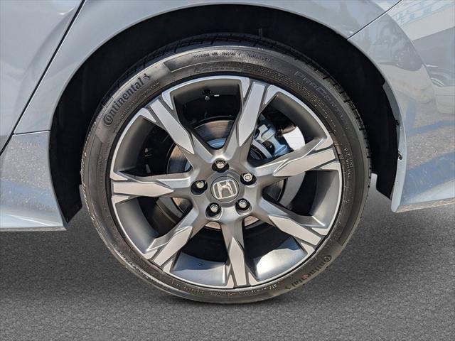new 2025 Honda Civic Hybrid car, priced at $33,555