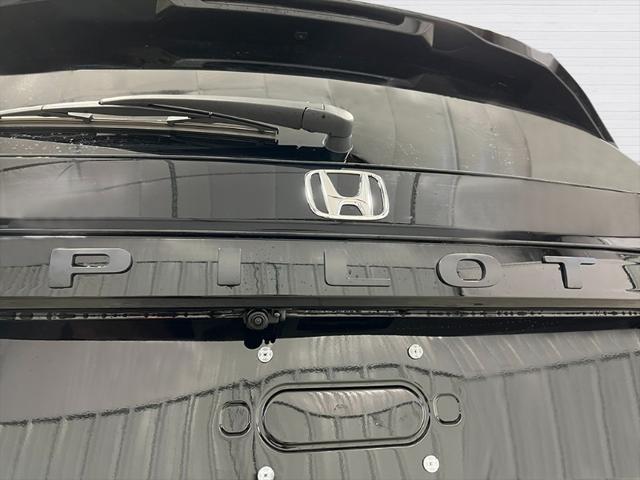 new 2025 Honda Pilot car, priced at $54,455