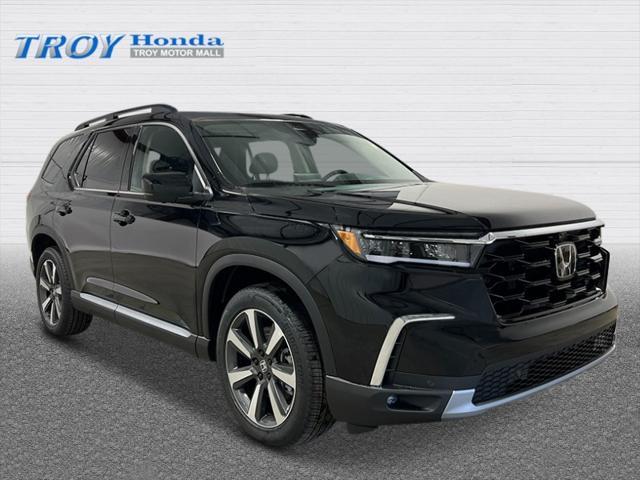 new 2025 Honda Pilot car, priced at $54,455