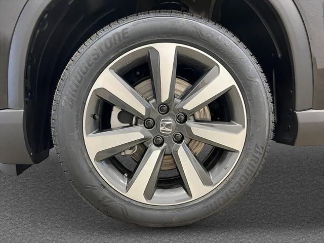 new 2025 Honda Pilot car, priced at $54,530