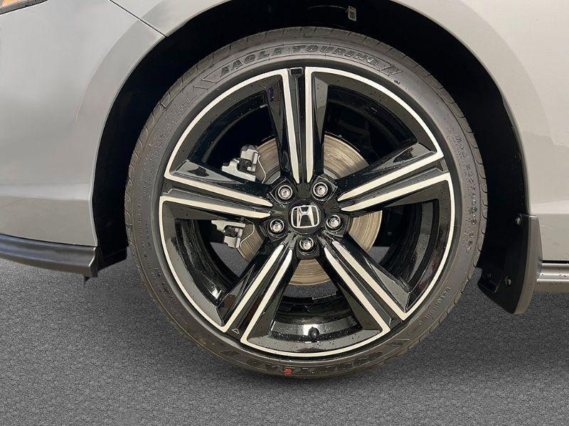 new 2025 Honda Accord Hybrid car, priced at $34,805