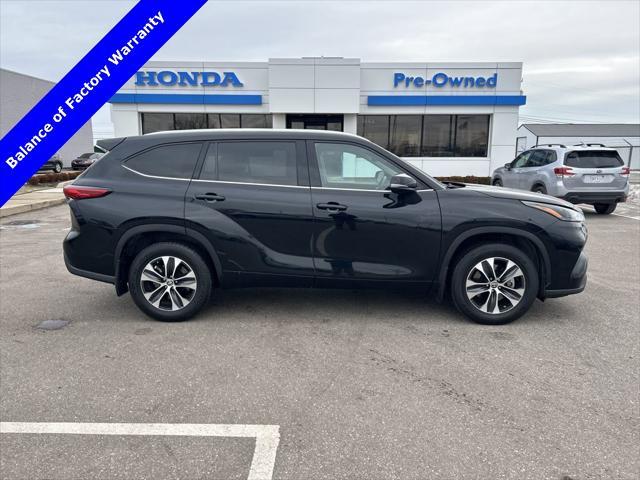 used 2022 Toyota Highlander car, priced at $36,490