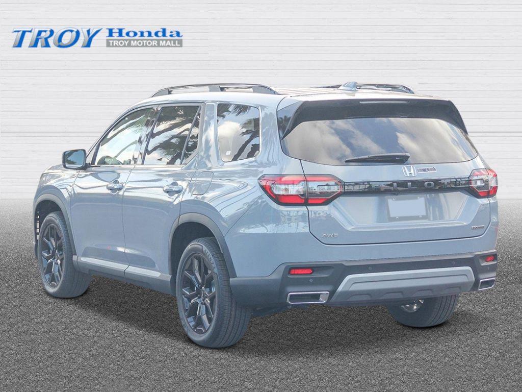 new 2025 Honda Pilot car, priced at $53,450