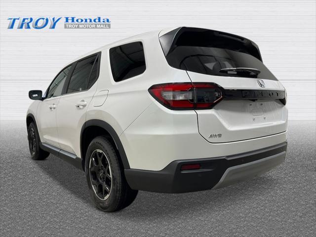 new 2025 Honda Pilot car, priced at $48,600