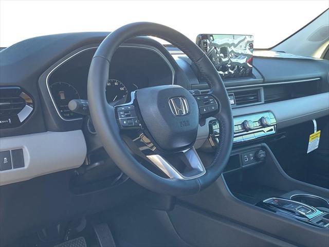 new 2025 Honda Pilot car, priced at $48,600