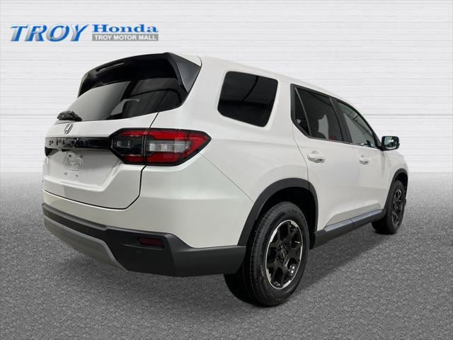 new 2025 Honda Pilot car, priced at $48,600