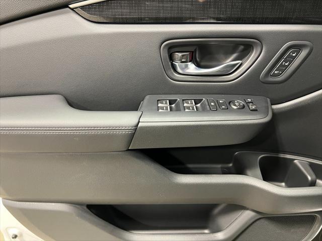 new 2025 Honda Pilot car, priced at $55,715