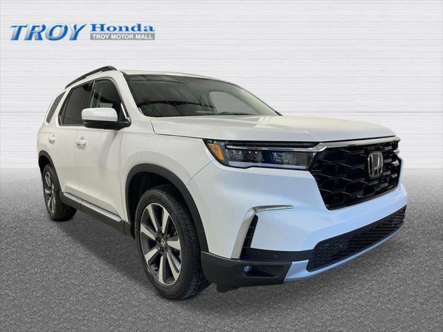 new 2025 Honda Pilot car, priced at $50,505