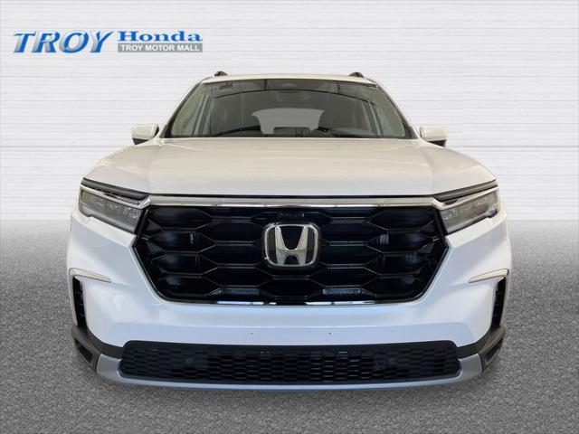 new 2025 Honda Pilot car, priced at $50,505
