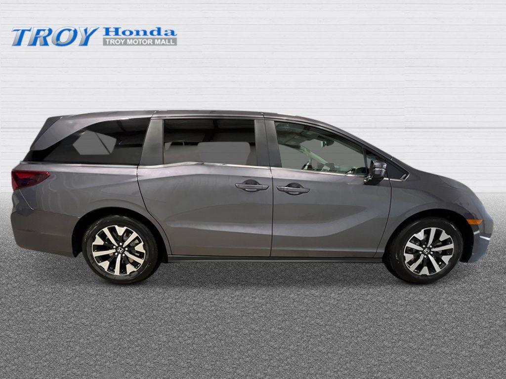 new 2025 Honda Odyssey car, priced at $42,670