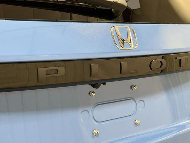 new 2025 Honda Pilot car, priced at $51,305