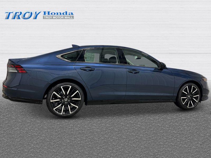 new 2025 Honda Accord Hybrid car, priced at $40,495