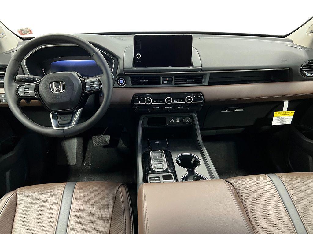new 2025 Honda Pilot car, priced at $53,530