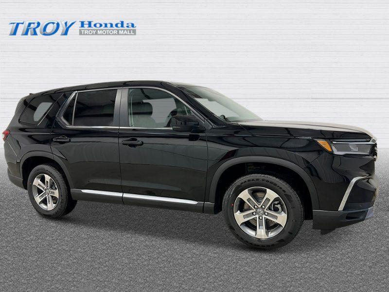 new 2025 Honda Pilot car, priced at $46,780