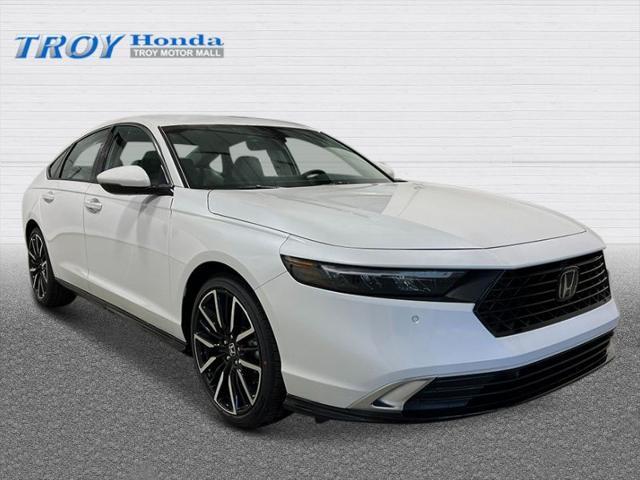 new 2025 Honda Accord Hybrid car, priced at $40,405