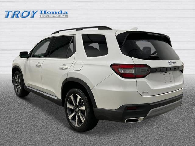 new 2025 Honda Pilot car, priced at $54,235