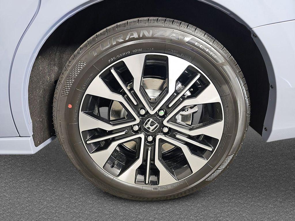 new 2026 Honda Odyssey car, priced at $52,600