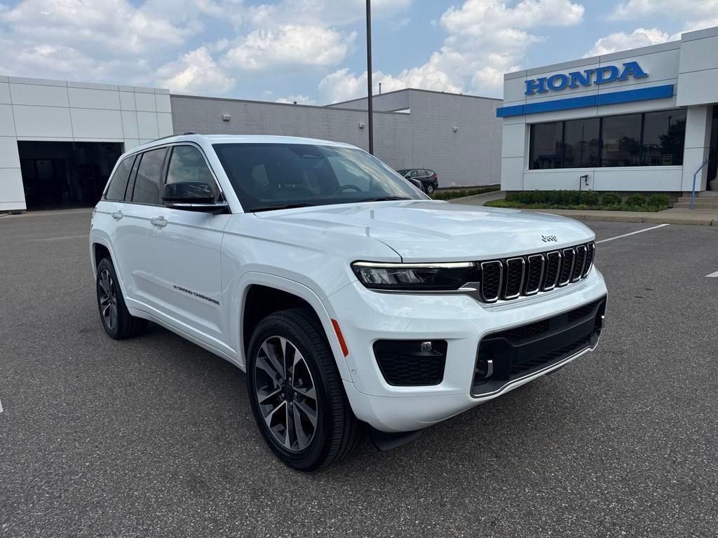 used 2022 Jeep Grand Cherokee car, priced at $39,590