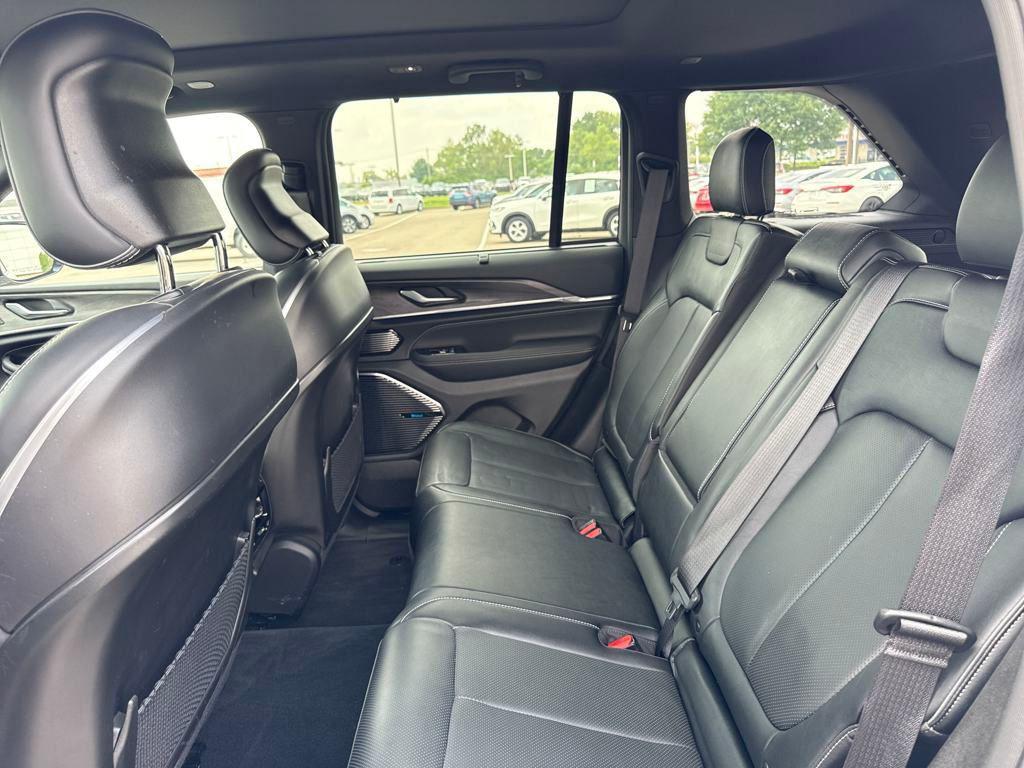 used 2022 Jeep Grand Cherokee car, priced at $39,590