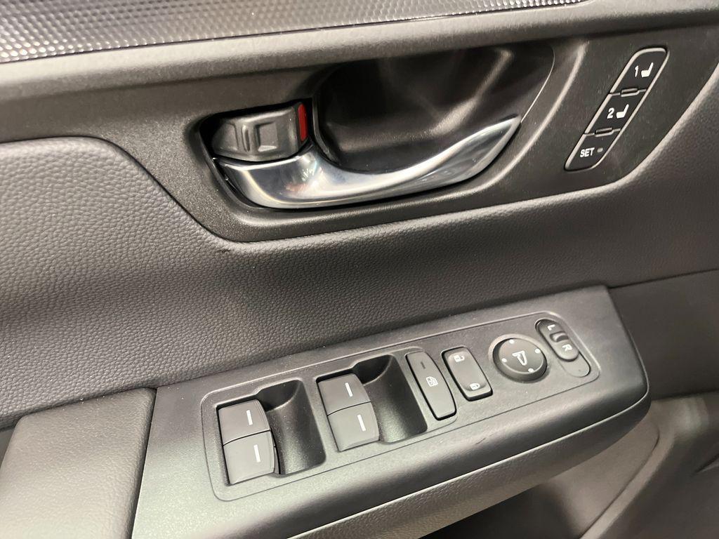 new 2026 Honda CR-V Hybrid car, priced at $41,175