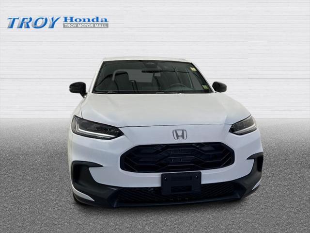 new 2025 Honda HR-V car, priced at $30,850